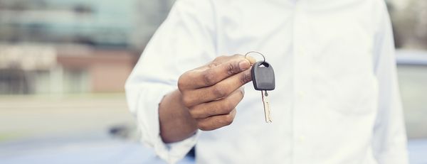 Como economizar na hora de trocar de carro? Aprenda!